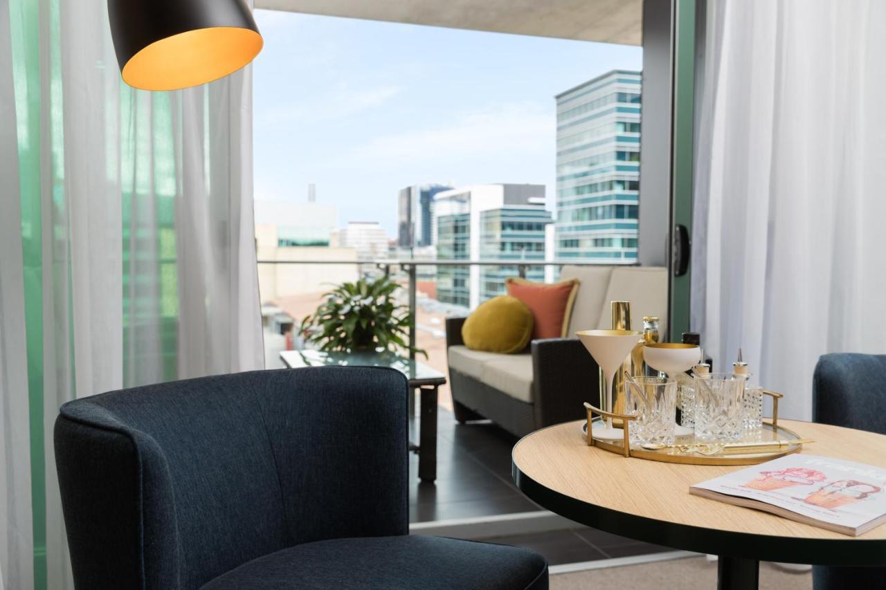 Ovolo The Valley Brisbane Eksteriør bilde A room at the hotel
