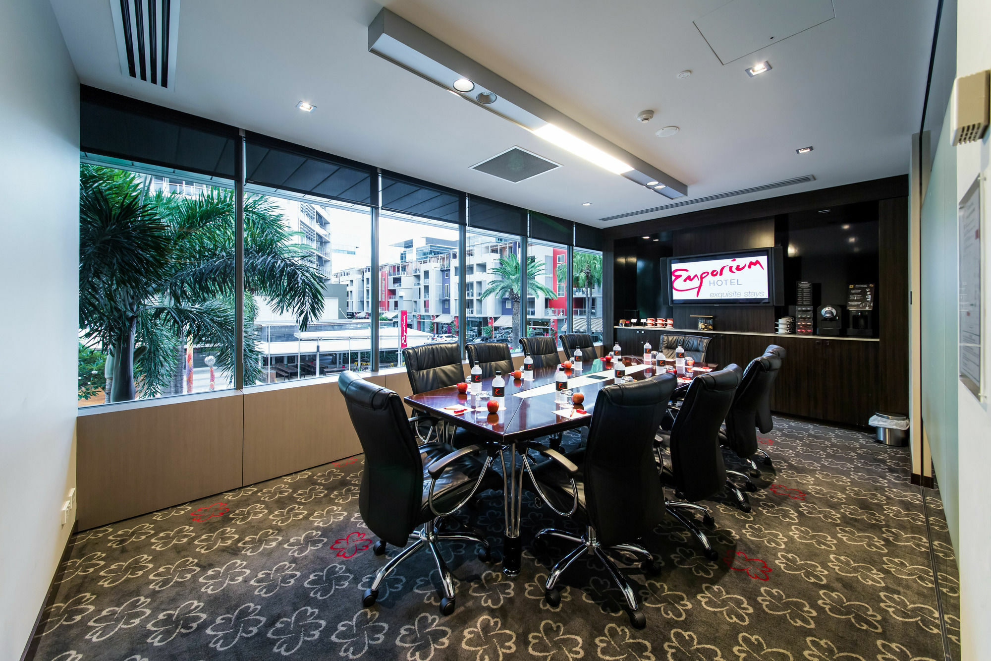 Ovolo The Valley Brisbane Eksteriør bilde Meeting room at the hotel